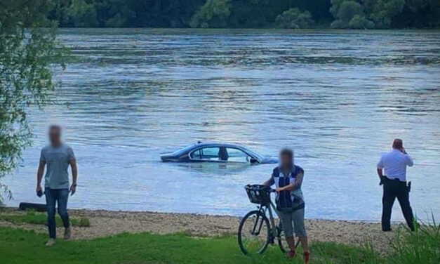 Égre-földre keresték az eltűnt férfit, végül a Dunában, egy kocsiban találták meg kutyájával együtt