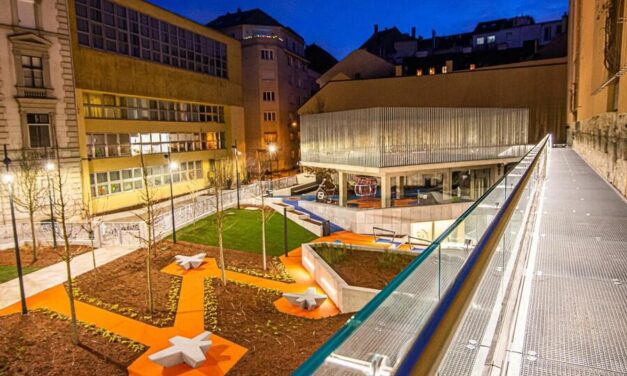 Üde színfolt a családosoknak is Lipótvárosban – levegőbe emelték a sportpályát, nívódíj lett a vége