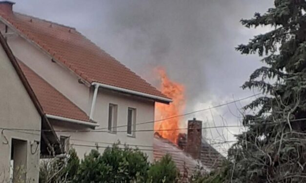 Tragédia Szentendrén – egy idős asszonyt holttestét találták meg a tűzoltók a Damjanich utcában