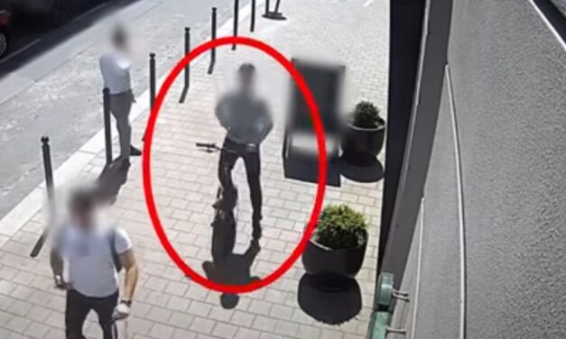 Leszállt a rollerről, majd félholtra vert egy férfi, mert rászólt