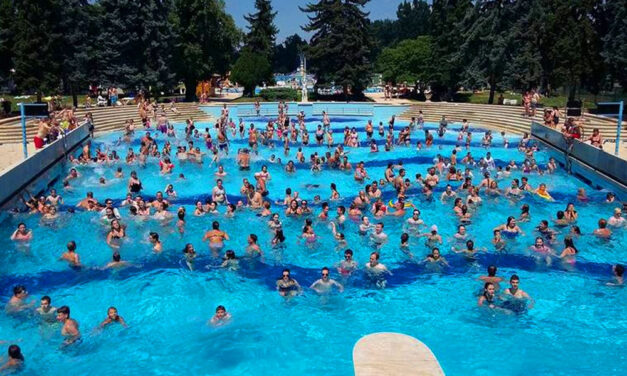 20 ezer forintba kerülhet a strandolás egy magyar család számára idén nyáron