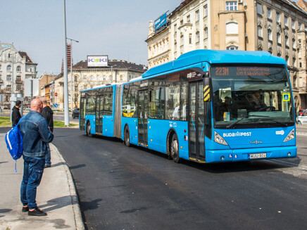 Tiltakozik a budapesti városvezetés: nem szeretnének Fülöp-szigeteki munkaerővel pótolni a buszsofőr-hiányt