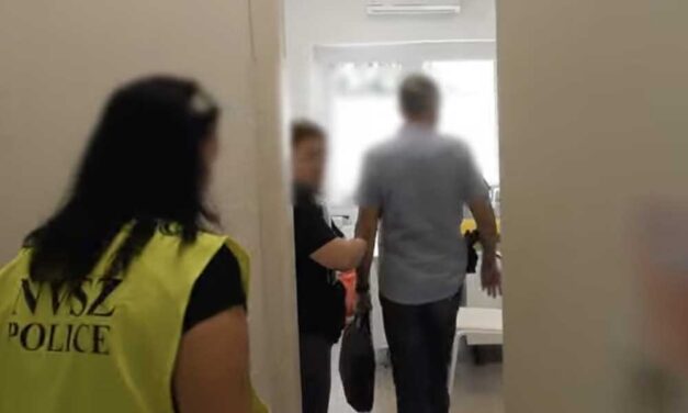Erőszak a rendelőben: megütötte a háziorvosát, mert az nem hosszabbította meg a jogosítványa érvényességét