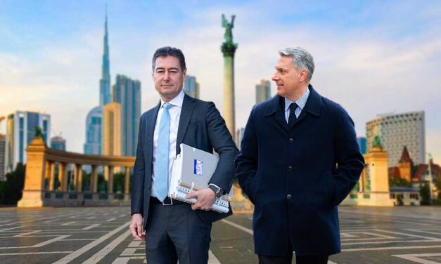 A szocialista párt zuglói polgármestere, Horváth Csaba segít a maxi-Dubaj előkészítésében Lázár János minisztériumának