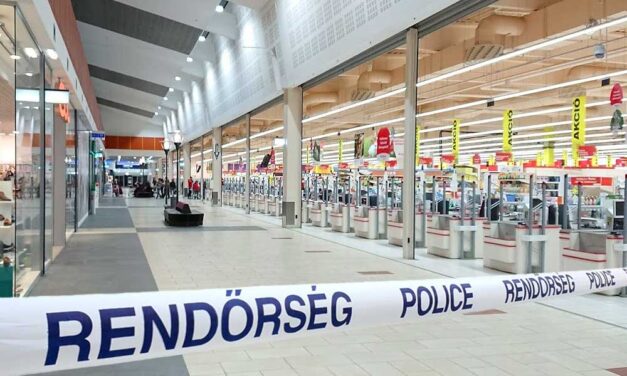 Dráma a Savoya Parkban: lopáson kapták, majd vagyonőri intézkedés közben meghalt egy férfi