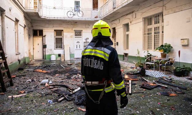 „A kávét főző férfira még a ruha is ráégett, úgy szaladt ki a házból” – a 100 éves Ilonka néni az újbudai robbanás halálos áldozata, a mentésben egy tűzoltó is megsérült
