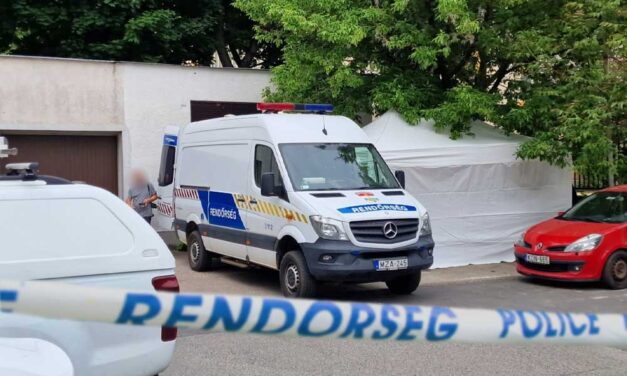 Tragédia Szombathelyen: melegedőnek használta a trafót a hajláktalan, halálra rázta az áram a fedél nélküli férfit