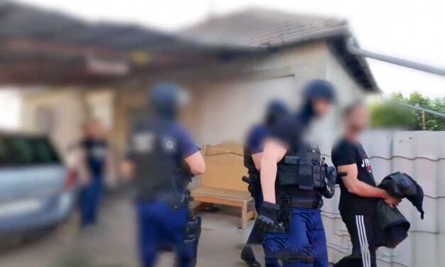 Agyba-főbe verték és rabszolgaként tartották azt a nőt, akinek holttestét gyerekek találták meg Aszódon