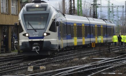 MÁV: pénteken négy és fél órát késett az egyik InterCity a miskolci vonalon