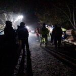 Mezítláb tűnt el otthonából a 4 éves kisfiú: éjszaka, az erdő szélén talált rá egy civil segítő