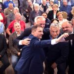 Orbán Viktor Ráckevén: élelmiszterutalványt kapnak a nyugdíjasok, Brüsszel miatt megszünhet a rezsicsökkentés