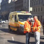 A piros lámpa ellenére lépett az úttestre egy részeg férfi a Blahán, a baleset miatt meghalt a motoros