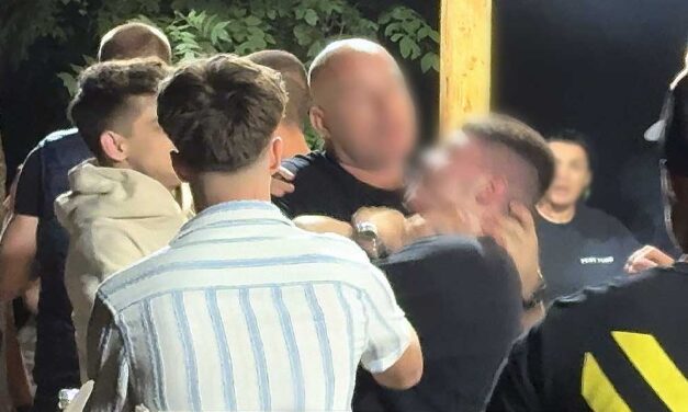 Balhé a Pátyi Pincenapokon: Egymást fojtogatták, szemüket nyomták a verekedő bandák, rendőrségi eljárás indult