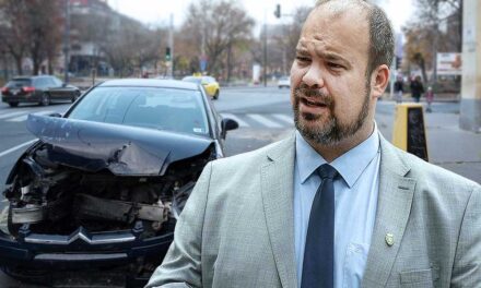 Harcot hirdet a zuglói polgármester az utcán tárolt roncsautók ellen, Rózsa András nagytakarításra készül