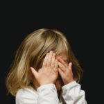 Chantal titkos élete: 13 évig rejtegette Mezőtúron az édesanyja az olasz apától született kislányt, aki csak most kezdi meg az iskolát