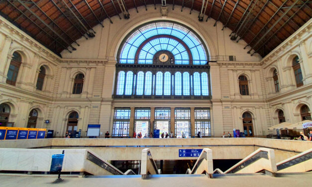Az iskolakezdés előtt négy hétre lezárják a Keleti pályaudvart, több vonalon módosul a menetrend