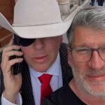 „A szeme le volt takarva, csak egy speciális szandálba tudott járni” – Kárász Róbert megdöbbentő részleteket árult el Schmuck Andor halála előtti napjairól