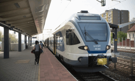 Szerda délután a MÁV-nál: a győri és a miskolci vonalon is elromlott a biztosítórendszer, pótlóbuszok viszik az utasokat