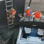 Életmentés a Dunán: uszályok közé szorult egy motorcsónak 3 gyermek és 2 felnőtt volt a fedélzeten – Videó