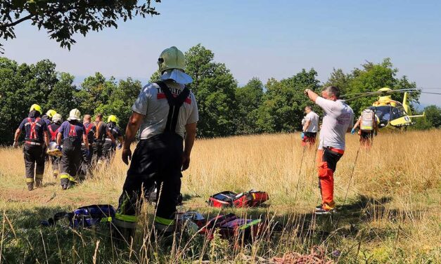 Tragédia a Pilis-tetőn, a súlyos sérüléseket szenvedett férfiért mentőhelikopter és speciális egységek érkeztek – Fotók