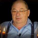 Pár órával aztuán, hogy bezáratta a Budavári Önkormányzat a Ruszwurm cukrászdát, szívinfarktusban meghalt a Szamos Miklós, a üzlet tulajdonosa