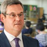 Takács Péter a családját ért támadásokról: az egyik fiát közpénznek csúfolják az iskolában, a másik gyermeke pedig intézményt váltott a gúnyolódások miatt