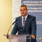 Takács Péter szerint csak az megy háziorvosnak, akit az egyetem után nem vesznek fel máshová: a MOK bocsánatkérést vár az államtitkártól