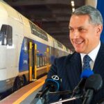 Jó hír! Lázár János szerint már csak kétszer kell nyernie a Fidesznek ahhoz, hogy rendbe tegyék a MÁV-ot