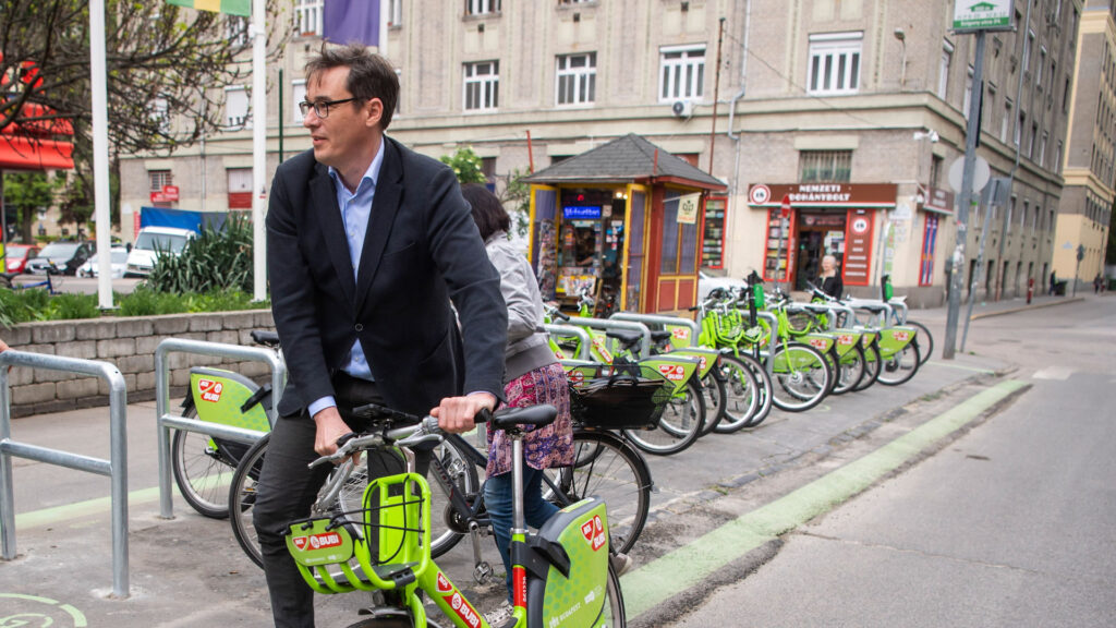 Karácsony Gergely szerződést vitt Lázár Jánosnak, hogy a kormány kifizethesse a Budapestnek járó pénzeket