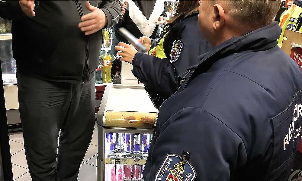 Az élelmiszerek mellett, drogot is árultak az óbudai kisboltban: két hónapra bezáratta a rendőrség az üzletet