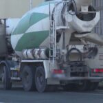 Halálra gázolta a betonkeverő az idős asszonyt Egerben