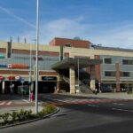 Drágul a parkolás a KÖKI Terminálban, megszüntetik az ingyenes várakozási időt is