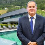 Balatoni luxusnyaralók az adófizetők pénzén: A titokzatos zánkai beruházás hátterében felsejlik Nagy Márton nemzetgazdasági miniszter is