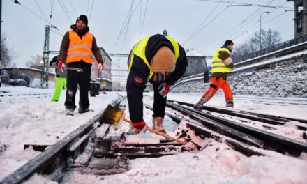 Eltört egy sín a győri fővonalon, fogalmi változás lépett életbe az elővárosi vonatoknál