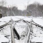 MÁV: a téli időjárás miatt a pénteki menetrend is jelentősen változik – így járnak a vonatok Budapest környékén