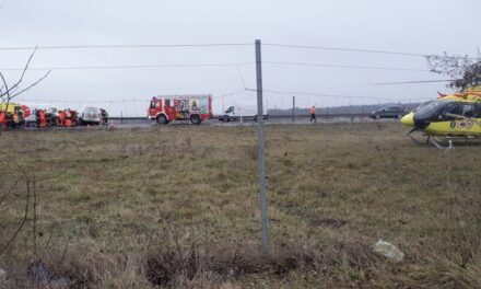 Két baleset is történt az M1-es autópályán: 1 ember meghalt, többen megsérültek