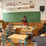 Jó hír! A választások előtt 150 ezer forint ingyenpénzt kapnak a kormánytól a pedagógusok