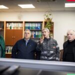 Orbán Viktor személyesen ellenőrizte a katonai védelem alatt álló százhalombattai olajfinomítót