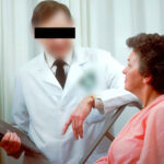 Egyszerre 6 fogát húzta ki a debreceni álfogorvos, Marcsi a beavatkozás után a poklok poklát élte át