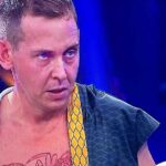 Rendőrök várták a repülőtéren Molnár Gusztit, a színész ellen körözést adott ki a bíróság