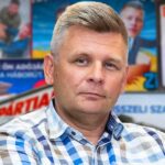 Leveteti az uszító propaganda plakátokat Üllő polgármestere, Tóth Péter szerint náluk nincs helye a félelemkeltésnek 