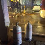 Tragédia a budakeszi munkásszállón: gáz – és acetilénpalackok is felrobbantak, több ember égett halálta a tetőtérben