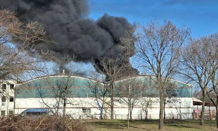 Óriási lángokkal ég a soroksári hulladákfeldolgozó – fotók, videó a cikkben