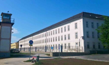 Megszökött egy rab a váci börtön elől, a rendőrség szerint a Duna-parti üdülőövezetben rejtőzködhet – fotó a cikkben