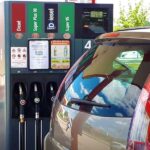 Jó hír! Ma éjféltől védett árat vezet be a kormány az üzemanyagokra