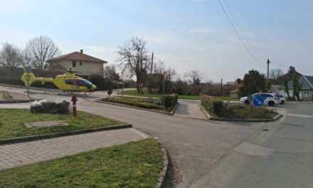 Munkahelyi baleset Budapesten: tetőfedés közben lehuzant a háztetőről egy munkás, mentőhelikopterrel vitték kórházba