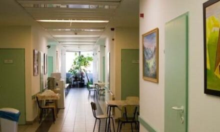 Összeomlik a budapesti pszichiátriai ellátás: 27 orvos mond fel, ha nem váltják le a Nyírő Gyula főigazgatóját