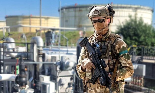 Országszerte már 75 helyre vezényelték ki a fegyveres katonákat, Orbán Viktor ukrán szabotázsakciótól tart