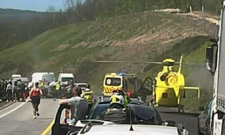 Halálos baleset az M1-esen: Tatabányánál több kilométeres a  torlódás