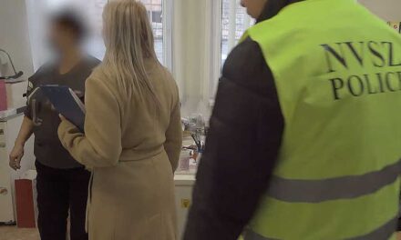 Májustól Délegyházán rendel az a gyermekorvos, akit hamis oltási igazolások miatt a rendelőjéből, bilicsbe vitték el a nyomozók